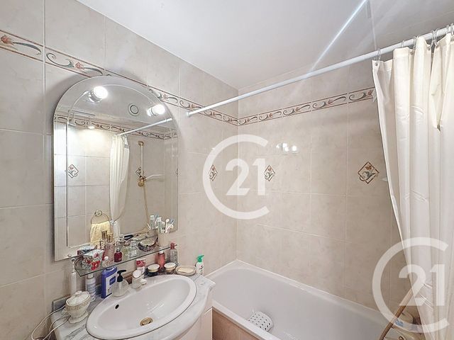 Appartement F2 à vendre - 2 pièces - 45.86 m2 - LE MESNIL ESNARD - 76 - HAUTE-NORMANDIE - Century 21 Harmony