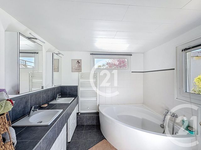 maison à vendre - 7 pièces - 190.0 m2 - FRANQUEVILLE ST PIERRE - 76 - HAUTE-NORMANDIE - Century 21 Harmony