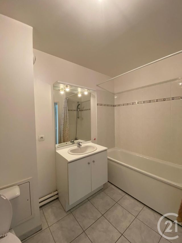 Appartement F3 à louer - 3 pièces - 64.79 m2 - ROUEN - 76 - HAUTE-NORMANDIE - Century 21 Harmony