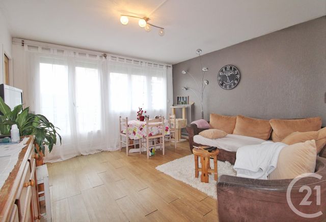 Appartement F4 à vendre - 4 pièces - 70.0 m2 - DARNETAL - 76 - HAUTE-NORMANDIE - Century 21 Harmony Appartement F4 à vendre - 4 pièces - 70.0 m2 - DARNETAL - 76 - HAUTE-NORMANDIE - Century 21 Harmony