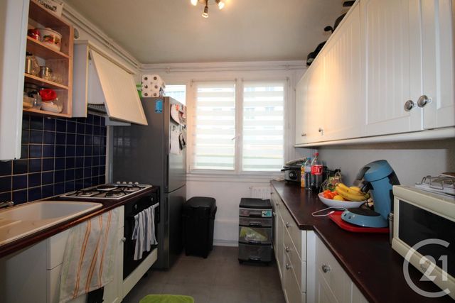 Appartement F4 à vendre - 4 pièces - 70.0 m2 - DARNETAL - 76 - HAUTE-NORMANDIE - Century 21 Harmony Appartement F4 à vendre - 4 pièces - 70.0 m2 - DARNETAL - 76 - HAUTE-NORMANDIE - Century 21 Harmony