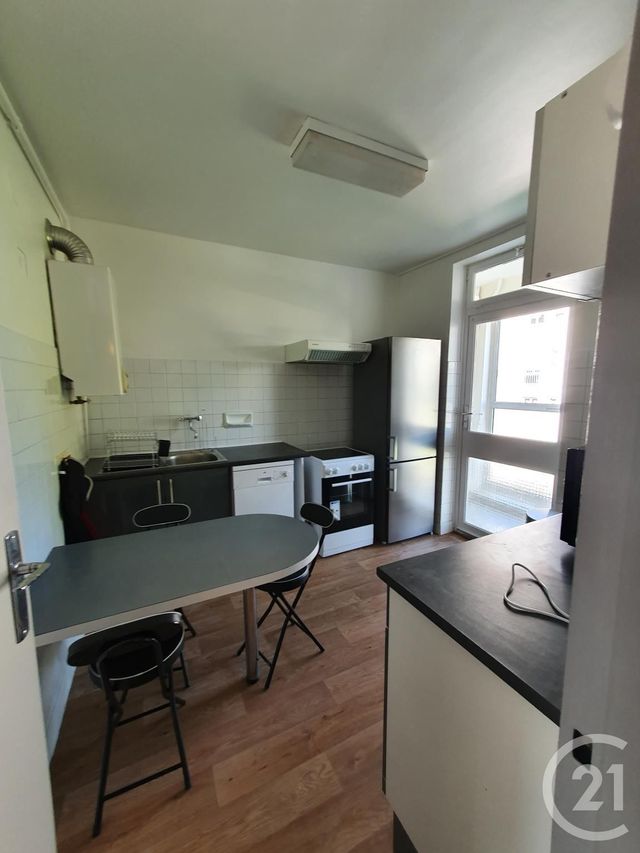 Afficher la photo en grand Appartement F4 à louer - 4 pièces - 66.88 m2 - MONT ST AIGNAN - 76 - HAUTE-NORMANDIE - Century 21 Harmony