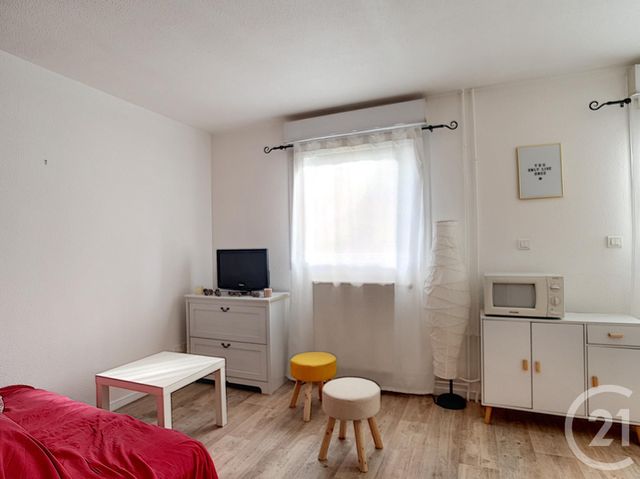 Appartement F1 à vendre - 1 pièce - 30.39 m2 - ROUEN - 76 - HAUTE-NORMANDIE - Century 21 Harmony Appartement F1 à vendre - 1 pièce - 30.39 m2 - ROUEN - 76 - HAUTE-NORMANDIE - Century 21 Harmony