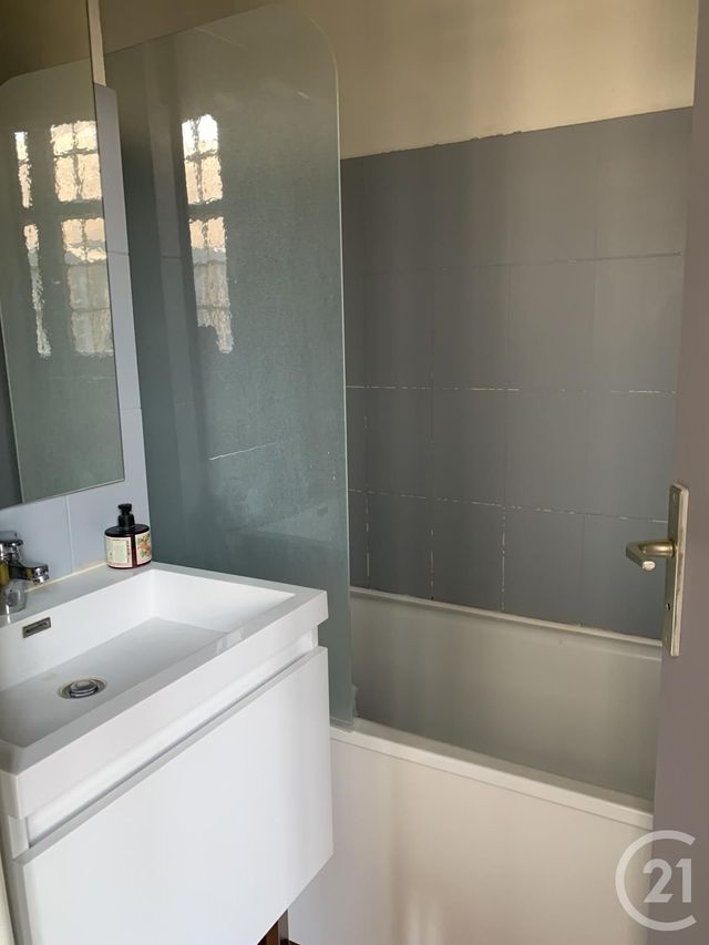 Afficher la photo en grand Appartement F2 à louer - 2 pièces - 41.49 m2 - ROUEN - 76 - HAUTE-NORMANDIE - Century 21 Harmony