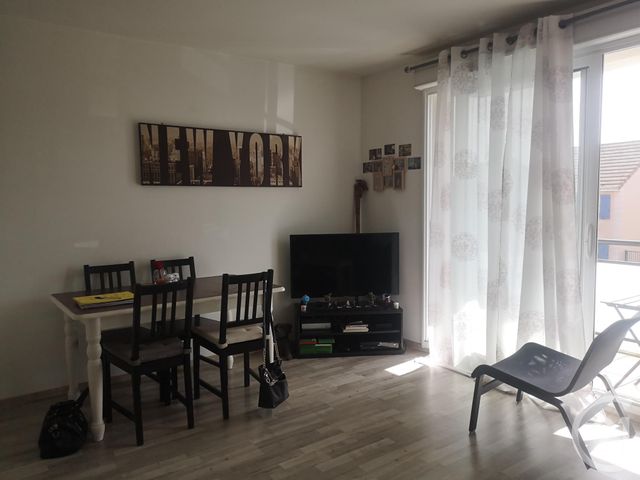 Appartement F2 à vendre - 2 pièces - 41.0 m2 - LE MESNIL ESNARD - 76 - HAUTE-NORMANDIE - Century 21 Harmony Appartement F2 à vendre - 2 pièces - 41.0 m2 - LE MESNIL ESNARD - 76 - HAUTE-NORMANDIE - Century 21 Harmony