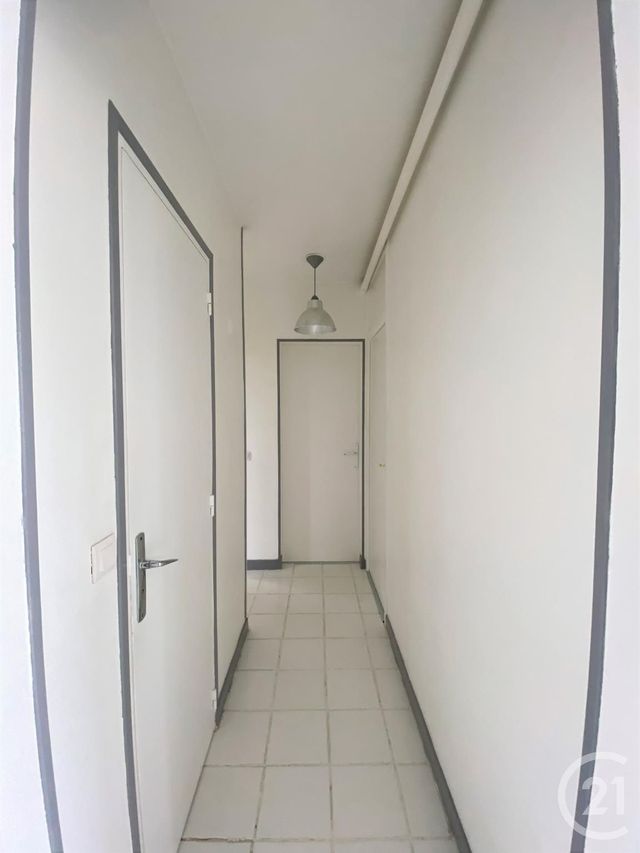 Appartement F4 à vendre - 4 pièces - 72.43 m2 - BONSECOURS - 76 - HAUTE-NORMANDIE - Century 21 Harmony Appartement F4 à vendre - 4 pièces - 72.43 m2 - BONSECOURS - 76 - HAUTE-NORMANDIE - Century 21 Harmony