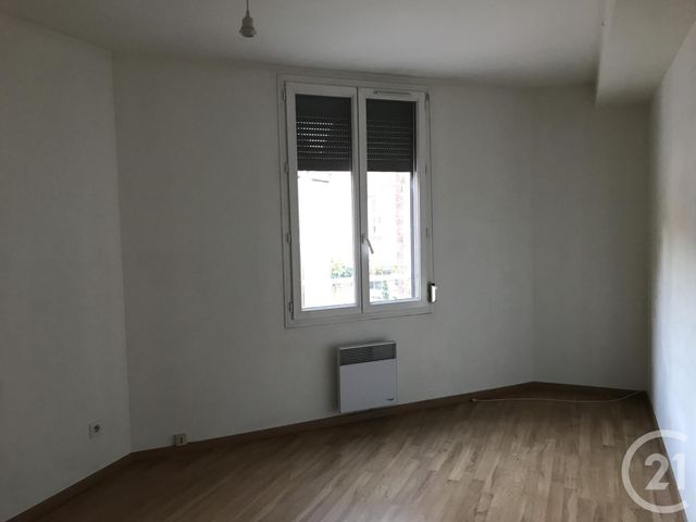Afficher la photo en grand Appartement F3 à louer - 3 pièces - 61.78 m2 - PAVILLY - 76 - HAUTE-NORMANDIE - Century 21 Harmony