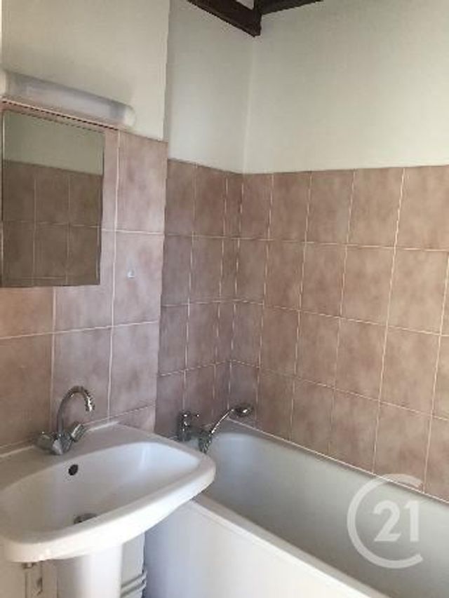 Afficher la photo en grand Appartement F2 à louer - 2 pièces - 45.0 m2 - ROUEN - 76 - HAUTE-NORMANDIE - Century 21 Harmony