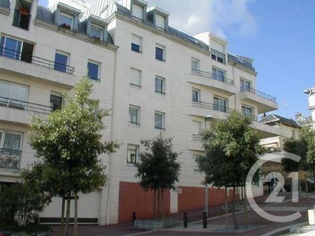 Afficher la photo en grand Appartement F4 à louer - 4 pièces - 80.66 m2 - ROUEN - 76 - HAUTE-NORMANDIE - Century 21 Harmony