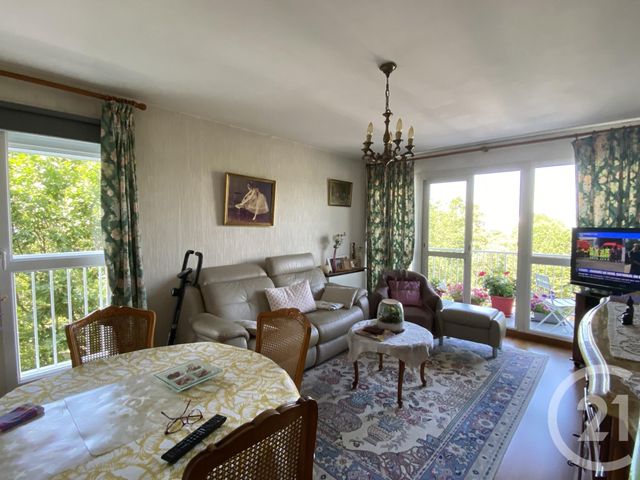 Afficher la photo en grand Appartement F3 à vendre - 3 pièces - 72.48 m2 - LE GRAND QUEVILLY - 76 - HAUTE-NORMANDIE - Century 21 Harmony
