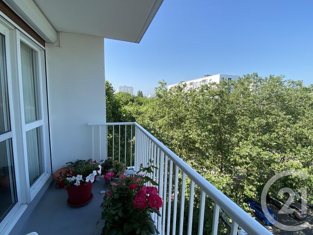 Afficher la photo en grand Appartement F3 à vendre - 3 pièces - 72.48 m2 - LE GRAND QUEVILLY - 76 - HAUTE-NORMANDIE - Century 21 Harmony