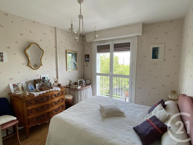 Afficher la photo en grand Appartement F3 à vendre - 3 pièces - 72.48 m2 - LE GRAND QUEVILLY - 76 - HAUTE-NORMANDIE - Century 21 Harmony