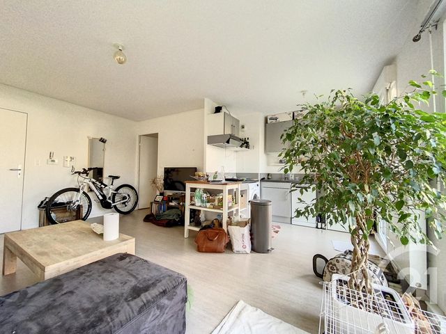 Appartement F3 à vendre - 3 pièces - 56.78 m2 - MONT ST AIGNAN - 76 - HAUTE-NORMANDIE - Century 21 Harmony