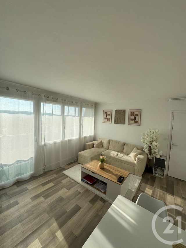 Appartement F3 à vendre - 3 pièces - 60.0 m2 - ST ETIENNE DU ROUVRAY - 76 - HAUTE-NORMANDIE - Century 21 Harmony