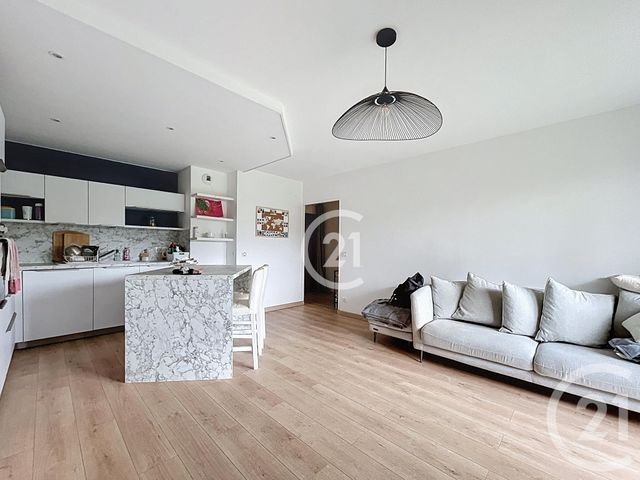 Afficher la photo en grand Appartement F3 à louer - 3 pièces - 57.56 m2 - LE PETIT QUEVILLY - 76 - HAUTE-NORMANDIE - Century 21 Harmony