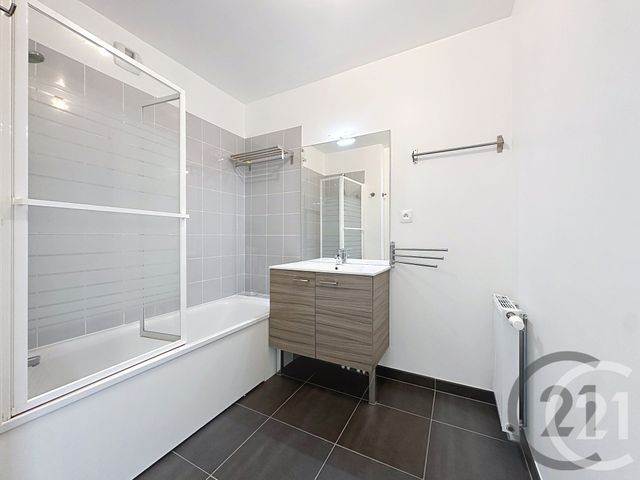 Appartement F3 à vendre - 3 pièces - 63.0 m2 - DEVILLE LES ROUEN - 76 - HAUTE-NORMANDIE - Century 21 Harmony