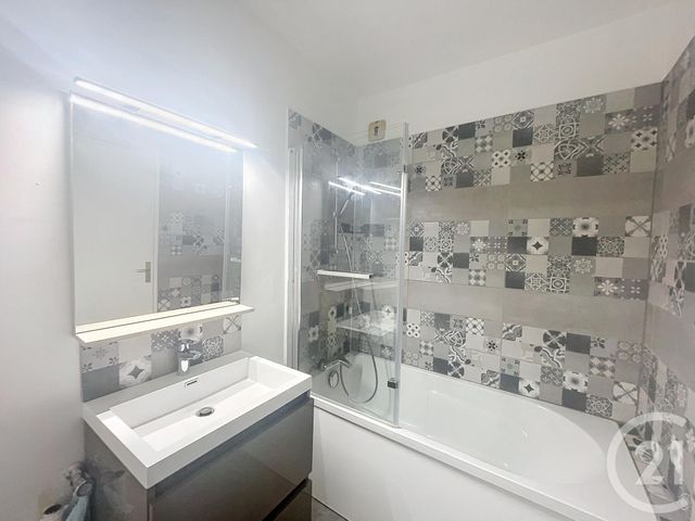 Appartement F2 à louer - 2 pièces - 58.6 m2 - ROUEN - 76 - HAUTE-NORMANDIE - Century 21 Harmony