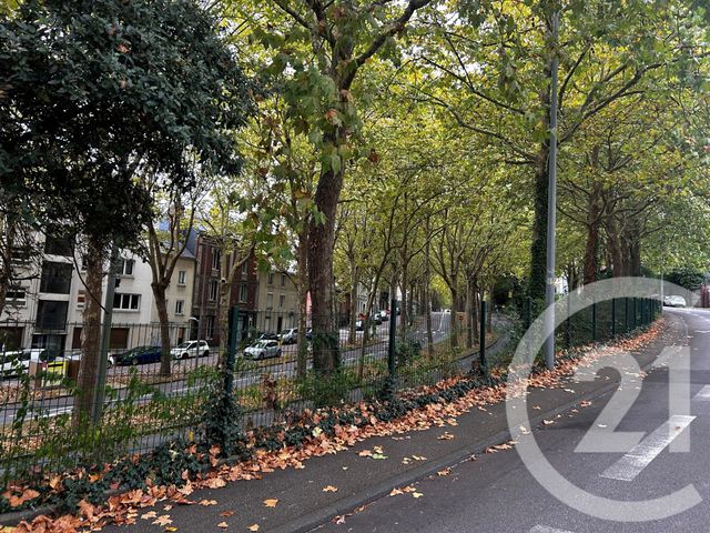 parking à louer - 12.0 m2 - ROUEN - 76 - HAUTE-NORMANDIE - Century 21 Harmony