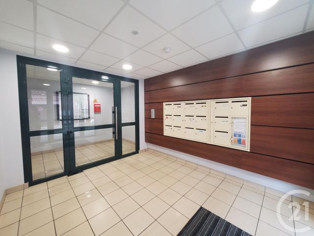 Appartement F2 à louer - 2 pièces - 46.76 m2 - DARNETAL - 76 - HAUTE-NORMANDIE - Century 21 Harmony