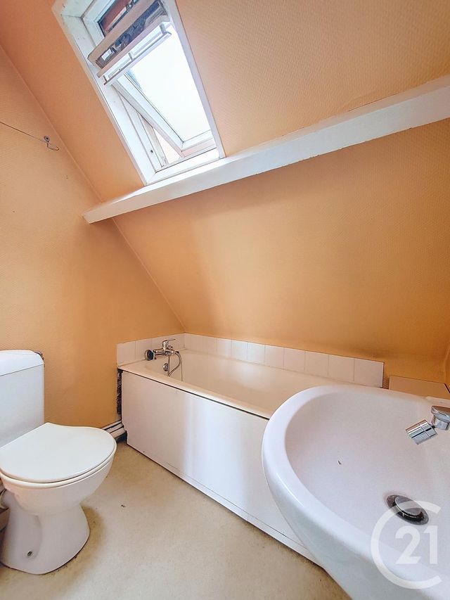 maison à louer - 4 pièces - 77.18 m2 - ROUEN - 76 - HAUTE-NORMANDIE - Century 21 Harmony