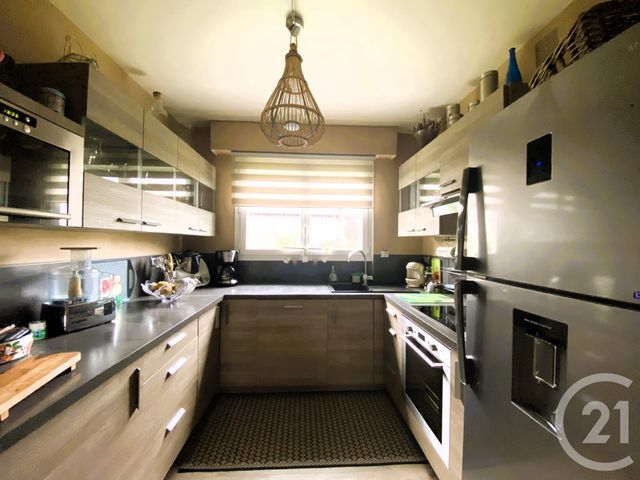 Appartement F4 à vendre - 4 pièces - 84.96 m2 - LE MESNIL ESNARD - 76 - HAUTE-NORMANDIE - Century 21 Harmony