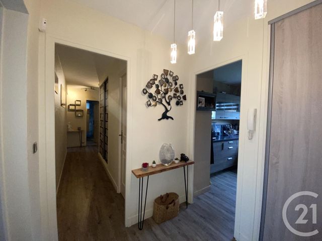 Appartement F4 à vendre - 4 pièces - 84.96 m2 - LE MESNIL ESNARD - 76 - HAUTE-NORMANDIE - Century 21 Harmony