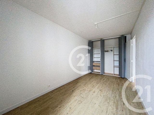 Appartement F2 à louer - 2 pièces - 49.0 m2 - LE PETIT QUEVILLY - 76 - HAUTE-NORMANDIE - Century 21 Harmony