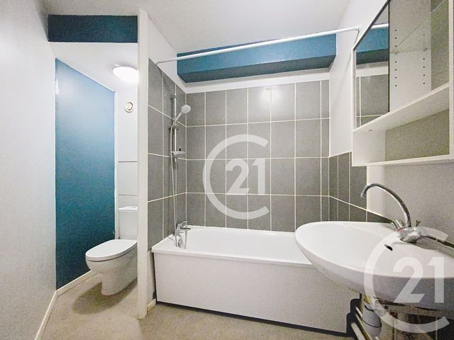 Appartement F2 à louer - 2 pièces - 49.0 m2 - LE PETIT QUEVILLY - 76 - HAUTE-NORMANDIE - Century 21 Harmony