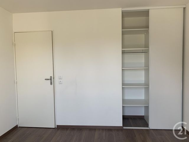 Appartement F3 à louer - 3 pièces - 63.48 m2 - LE MESNIL ESNARD - 76 - HAUTE-NORMANDIE - Century 21 Harmony