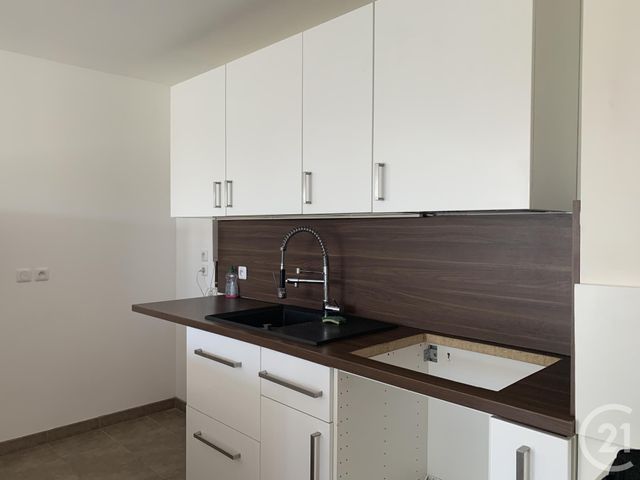 Appartement F3 à louer - 3 pièces - 63.48 m2 - LE MESNIL ESNARD - 76 - HAUTE-NORMANDIE - Century 21 Harmony