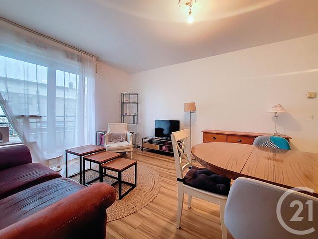 Appartement F3 à louer - 3 pièces - 70.2 m2 - ROUEN - 76 - HAUTE-NORMANDIE - Century 21 Harmony