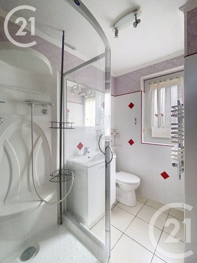 maison à vendre - 5 pièces - 86.78 m2 - ST ETIENNE DU ROUVRAY - 76 - HAUTE-NORMANDIE - Century 21 Harmony