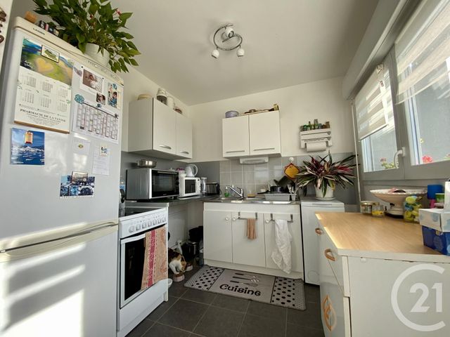 Appartement F3 à louer - 3 pièces - 61.8 m2 - MONT ST AIGNAN - 76 - HAUTE-NORMANDIE - Century 21 Harmony