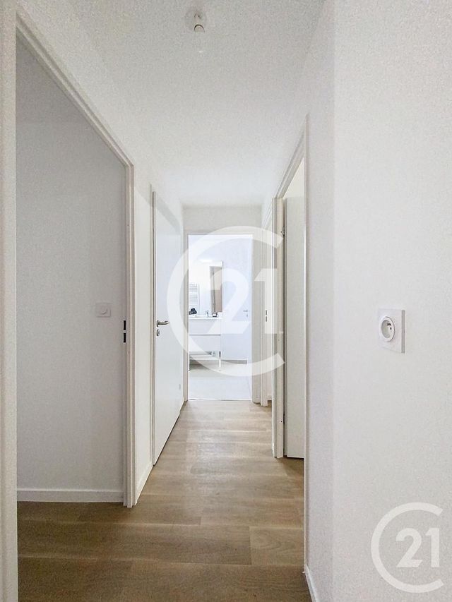 maison à louer - 4 pièces - 88.18 m2 - GRAND COURONNE - 76 - HAUTE-NORMANDIE - Century 21 Harmony