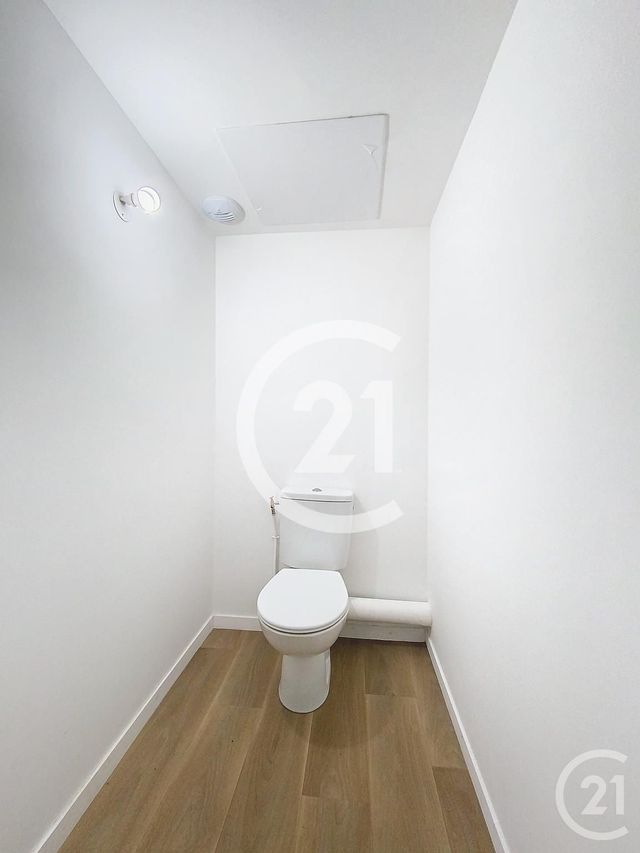 maison à louer - 4 pièces - 88.18 m2 - GRAND COURONNE - 76 - HAUTE-NORMANDIE - Century 21 Harmony