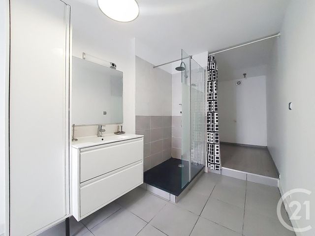 Appartement à louer - 2 pièces - 42.17 m2 - BOIS GUILLAUME - 76 - HAUTE-NORMANDIE - Century 21 Harmony