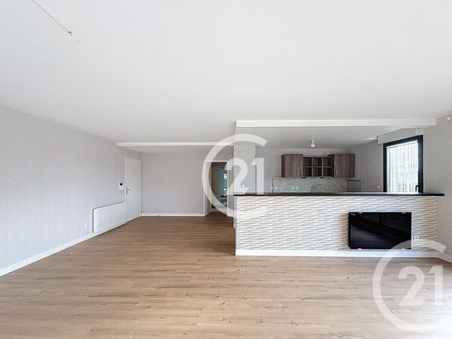 Appartement F4 à louer - 4 pièces - 109.75 m2 - FRANQUEVILLE ST PIERRE - 76 - HAUTE-NORMANDIE - Century 21 Harmony