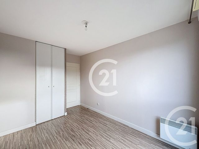 Appartement F4 à louer - 4 pièces - 109.75 m2 - FRANQUEVILLE ST PIERRE - 76 - HAUTE-NORMANDIE - Century 21 Harmony
