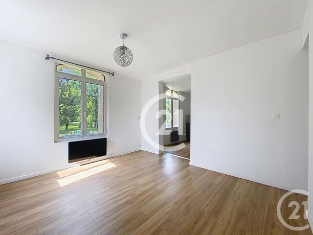 Appartement F2 à louer - 2 pièces - 45.0 m2 - MOULINEAUX - 76 - HAUTE-NORMANDIE - Century 21 Harmony