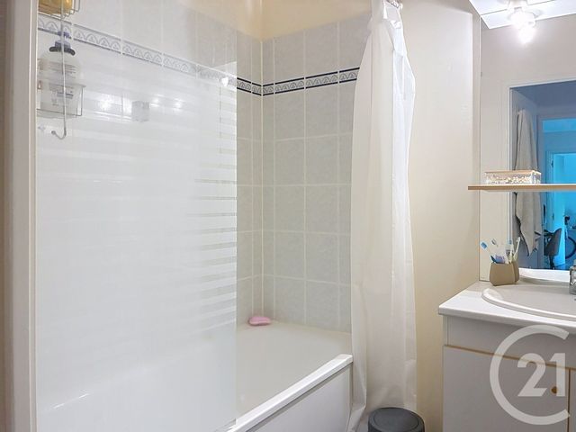 Appartement T3 à louer - 3 pièces - 55.45 m2 - ROUEN - 76 - HAUTE-NORMANDIE - Century 21 Harmony