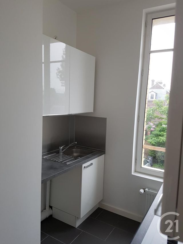 Appartement F3 à louer - 3 pièces - 65.1 m2 - ROUEN - 76 - HAUTE-NORMANDIE - Century 21 Harmony