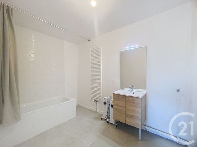 Appartement F3 à louer - 3 pièces - 62.0 m2 - ROUEN - 76 - HAUTE-NORMANDIE - Century 21 Harmony
