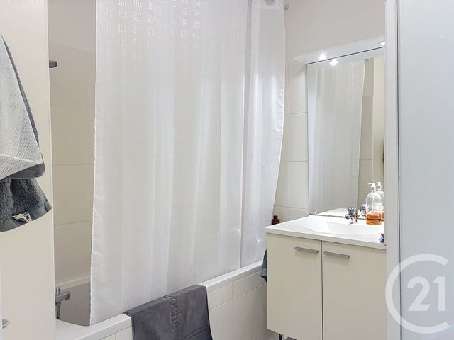 Appartement F3 à louer - 3 pièces - 78.4 m2 - FRANQUEVILLE ST PIERRE - 76 - HAUTE-NORMANDIE - Century 21 Harmony