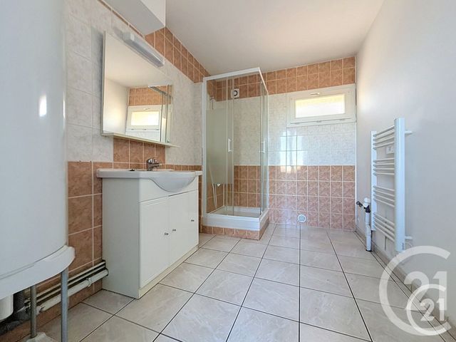 Appartement F2 à louer - 2 pièces - 55.5 m2 - CAUDEBEC LES ELBEUF - 76 - HAUTE-NORMANDIE - Century 21 Harmony
