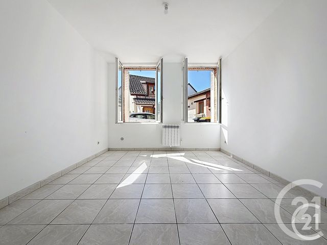 Appartement F2 à louer - 2 pièces - 55.5 m2 - CAUDEBEC LES ELBEUF - 76 - HAUTE-NORMANDIE - Century 21 Harmony